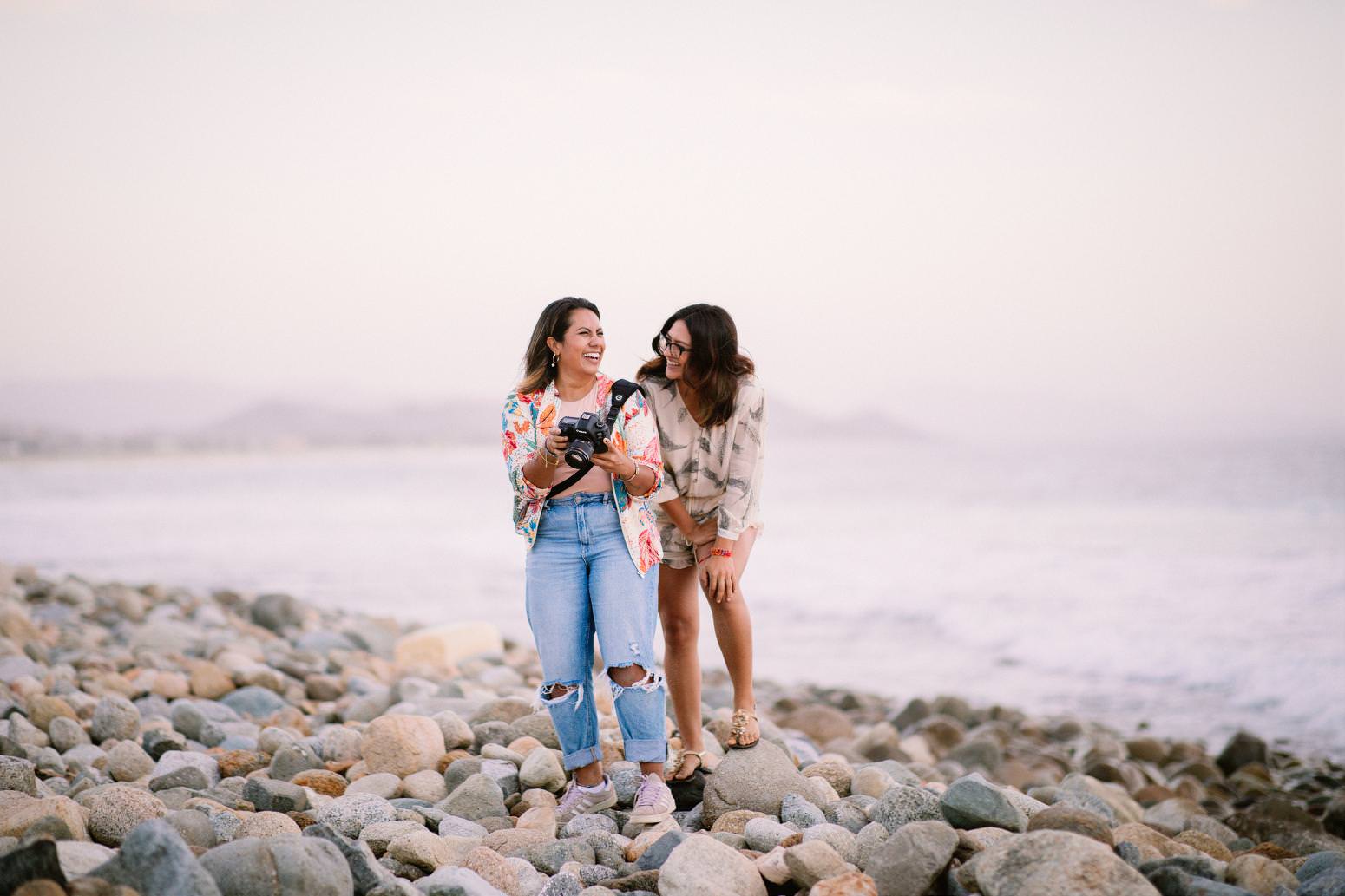 Photographer showing a Photo